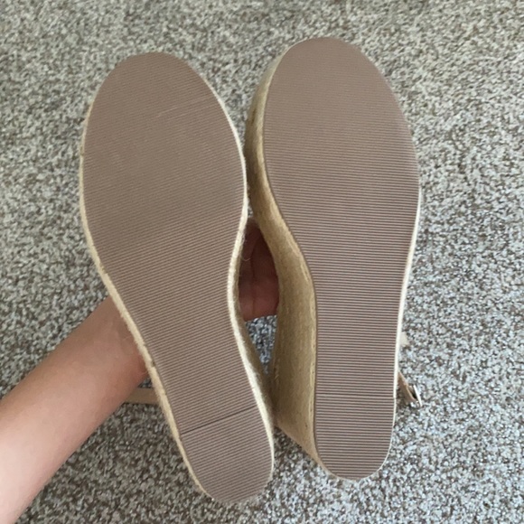 Steve Madden suede wedge sandals - Picture 3 of 3